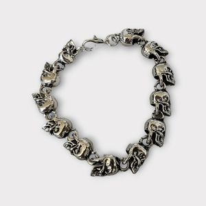 Silver skull bracelet